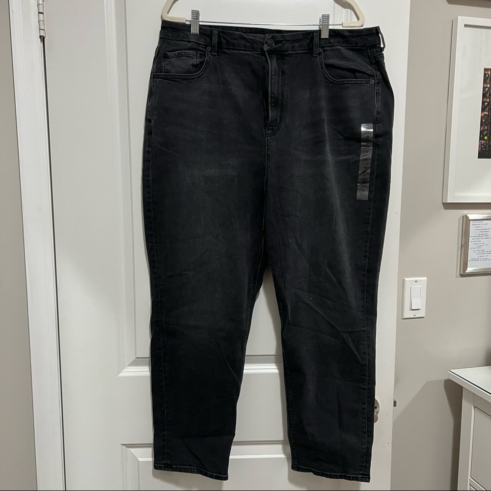 American Eagle Black Curvy Mom Jeans Size 18 NWT